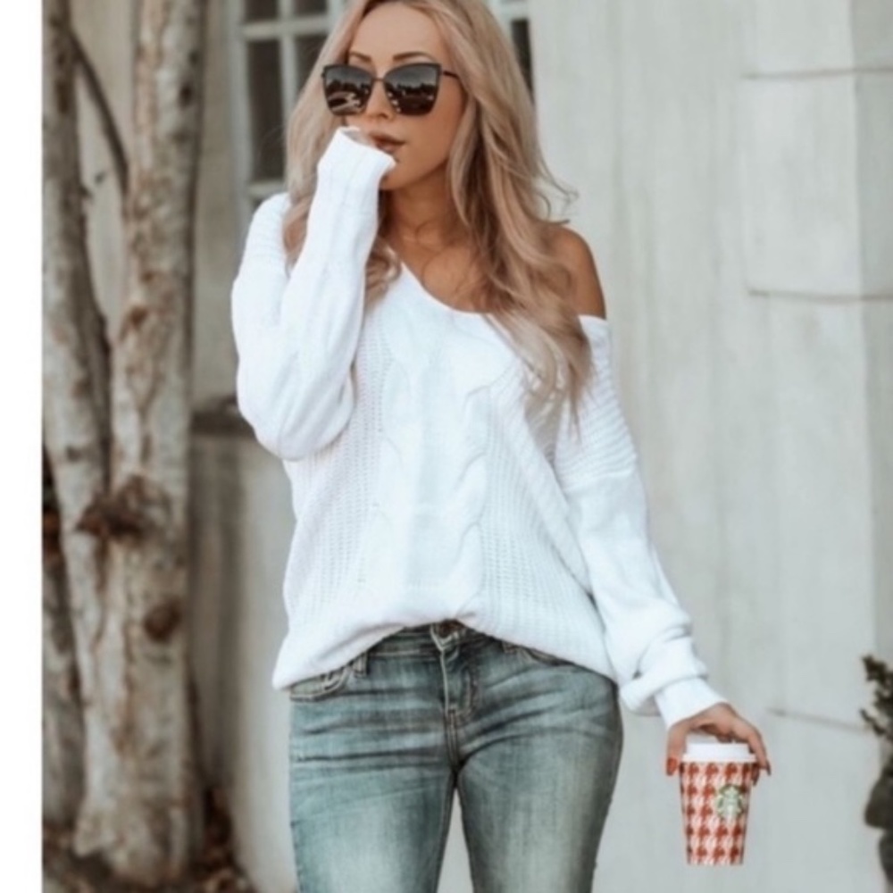 Off white fall autumn knit vneck sweater - Picture 2 of 9